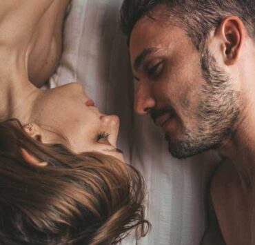 signs he is making love to you