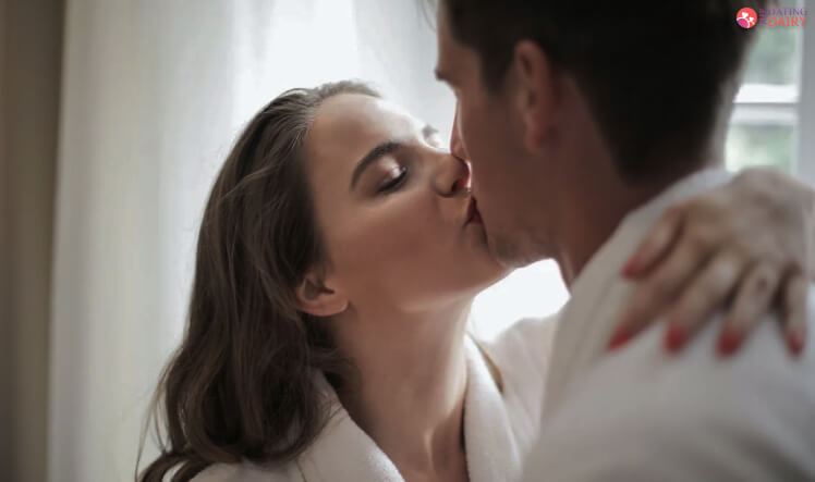 Kiss Me Again! 7 Secrets To Kisses That Drive Her Wild! See more
