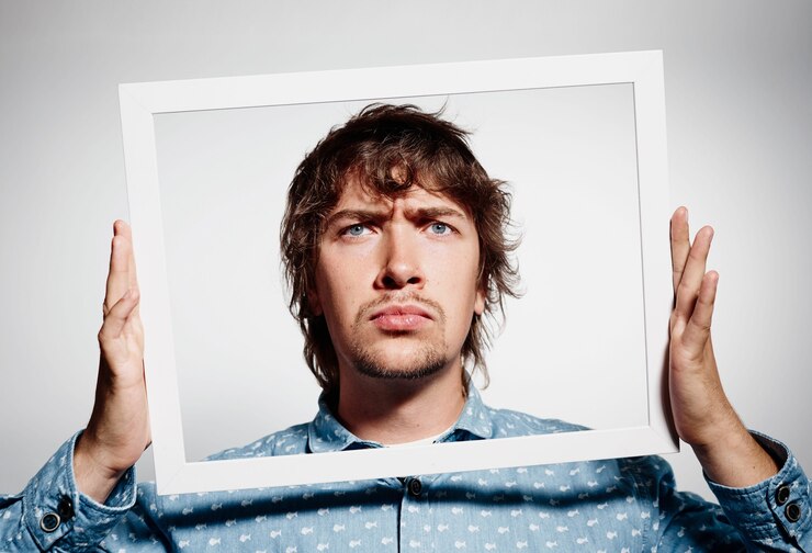 5 Early Signs Of Narcissism (And How To Approach It)