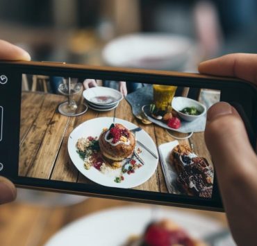 How Food Is Influencing Online Dating